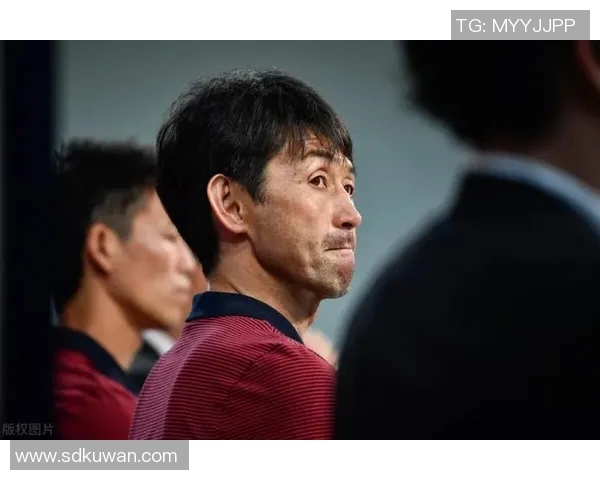 南京篮球队战术引发热议球迷与专家的观点碰撞与分析 南京篮球队战术引发热议球迷与专家的观点碰撞与分析